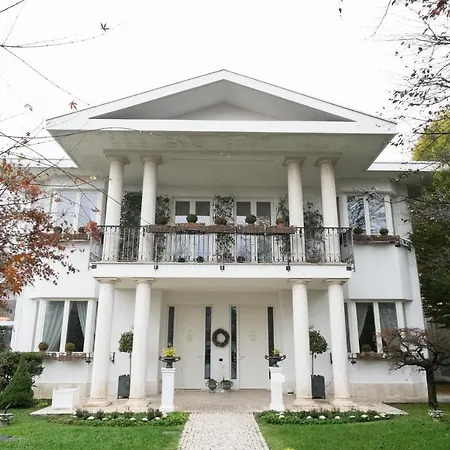 Patrizia Bed & Breakfast *